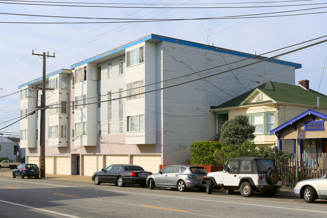 4350 Kirkham St in San Francisco, CA - Building Photo