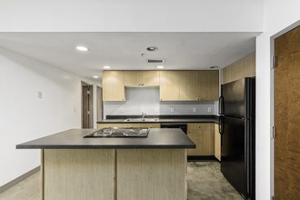 767 N High St in Columbus, OH - Building Photo - Building Photo