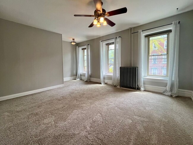 property at 917 W Turner St
