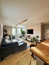 1006 SW 147th Ave in Pembroke Pines, FL - Building Photo - Building Photo