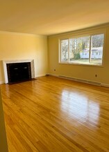 520 Elm St in Mansfield, MA - Building Photo - Building Photo