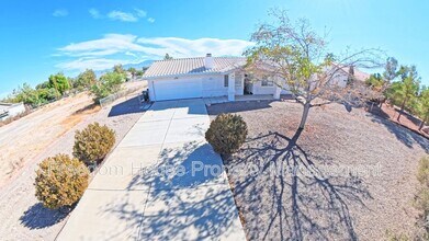 2341 Yakima Ave in Pahrump, NV - Building Photo - Building Photo