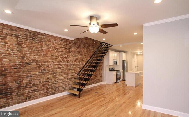 758 N 43rd St in Philadelphia, PA - Building Photo - Building Photo