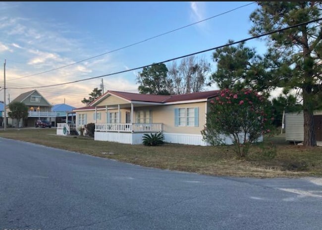 19610 Alta Vista Dr in Panama City, FL - Building Photo - Building Photo