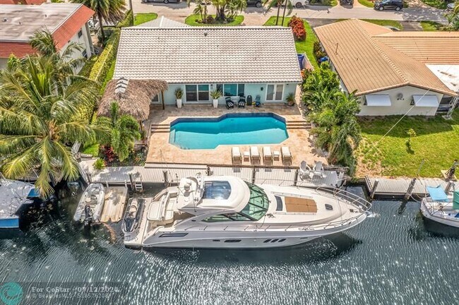 1351 NE 27th St in Pompano Beach, FL - Building Photo - Building Photo