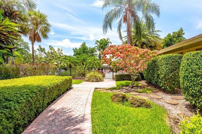 3091 N Course Dr in Pompano Beach, FL - Building Photo - Building Photo