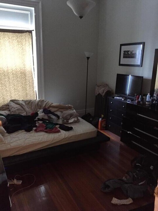 367 Broadway, Unit 2 in Somerville, MA - Building Photo