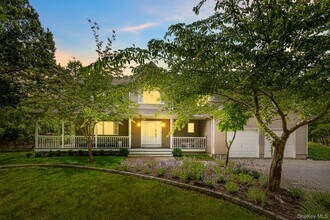 167 Tuckahoe Ln in Southampton, NY - Building Photo - Building Photo