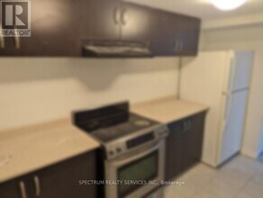 314 Pringle Ave in Milton, ON - Building Photo - Building Photo