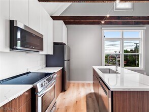 2401 Scranton Rd in Cleveland, OH - Building Photo - Building Photo