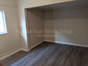 9112 D St in Oakland, CA - Building Photo - Building Photo