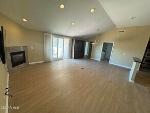 191 Thoreau Cir, Unit 5303 in Thousand Oaks, CA - Building Photo - Building Photo