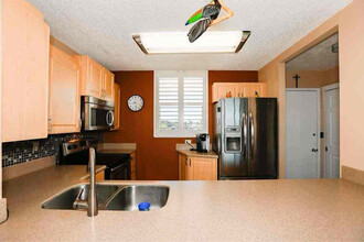 7560 Bay Island Dr S in South Pasadena, FL - Building Photo - Building Photo