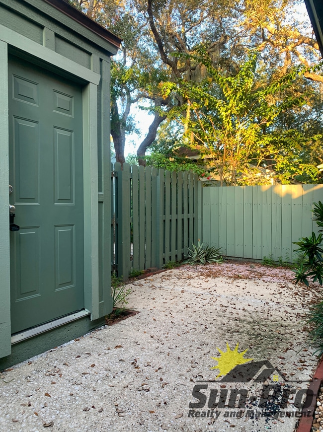 136 Pine Cone Trl in Ormond Beach, FL - Foto de edificio - Building Photo