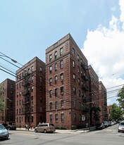 The BroadMoor in Elmhurst, NY - Building Photo