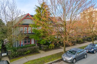 3838 Albert St in Burnaby, BC - Building Photo