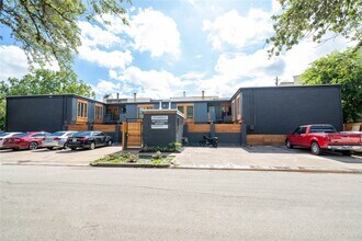 2703 Mason St in Houston, TX - Foto de edificio - Building Photo