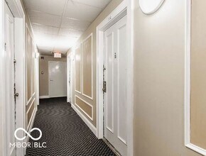 230 E 9th St, Unit 304 in Indianapolis, IN - Building Photo - Building Photo