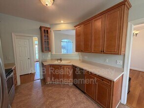 713 Trail's End Dr in Graham, NC - Building Photo - Building Photo