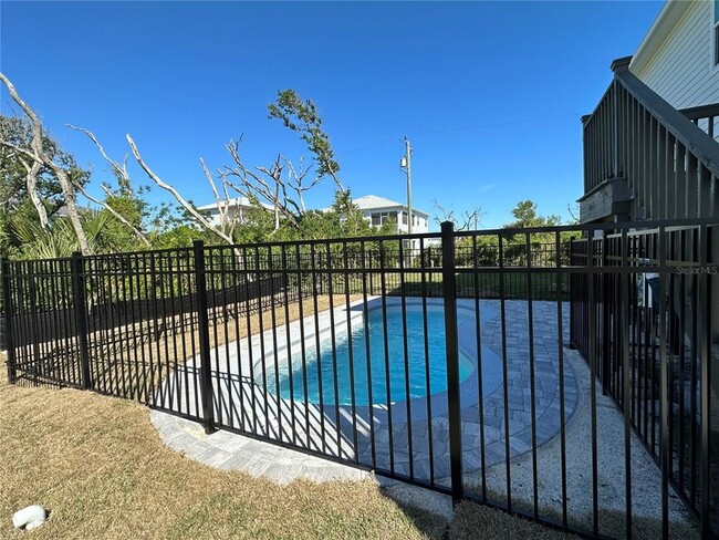 37 Atlantic Dr in Palm Coast, FL - Building Photo - Building Photo