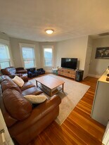 305 Highland Ave, Unit #3 in Somerville, MA - Building Photo