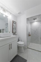 16377 SW 71st Terrace in Miami, FL - Building Photo - Building Photo