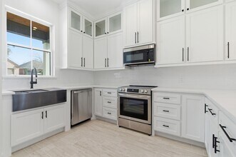 3515 Country Club Blvd in Montgomery, TX - Building Photo - Building Photo