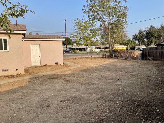 3185 N Casa Loma Dr in San Bernardino, CA - Building Photo - Building Photo