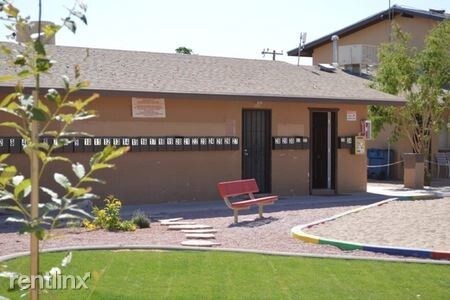 401 N D St in Eloy, AZ - Building Photo