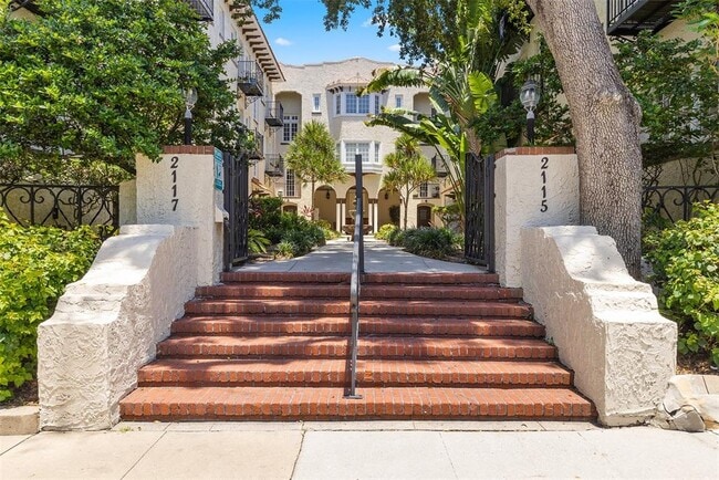 property at 2117 W Dekle Ave