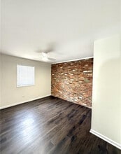 372 S Cherry St, Unit 372 South Cherry Street B in Kernersville, NC - Foto de edificio - Building Photo