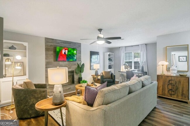 property at 4523 Coopers Creek Cir SE