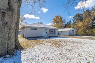 5035 Norwich Rd in Toledo, OH - Building Photo