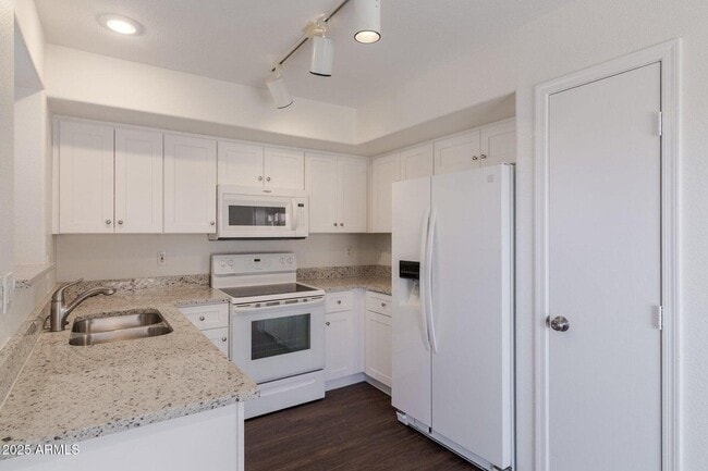 43762 W Carey Dr in Maricopa, AZ - Building Photo - Building Photo