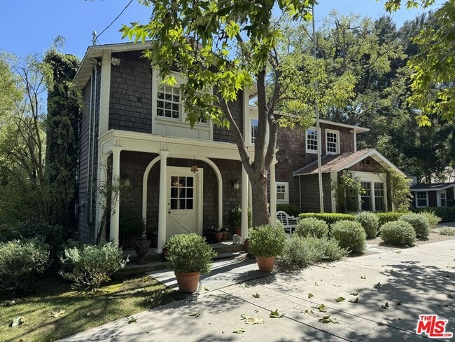 3326 Fryman Rd in Los Angeles, CA - Building Photo - Building Photo