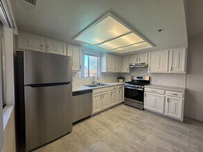 31634 Thelma Ave, Unit #3 in Thousand Palms, CA - Building Photo - Building Photo