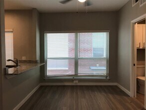 3702 Prescott Ave-Unit -4 in Dallas, TX - Building Photo - Building Photo