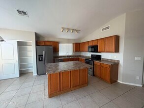 511 E Kent Ave in Chandler, AZ - Building Photo - Building Photo