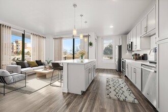 Vue West in Denver, CO - Building Photo - Building Photo