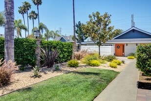 Lantern Bay Apartment Homes in Orange, CA - Building Photo