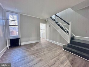 934 N Fallon St in Philadelphia, PA - Building Photo - Building Photo