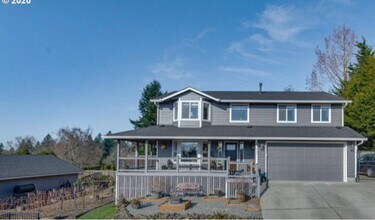1727 N 12th St in Washougal, WA - Building Photo - Building Photo