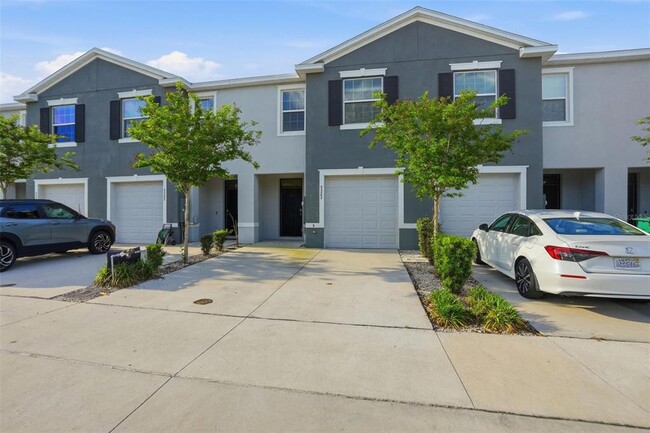 5323 Dragonfly Dr in Wildwood, FL - Building Photo - Building Photo