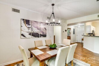 220 Stoney Fls Lp in Burnsville, NC - Building Photo - Building Photo