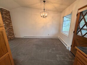 6721 Foothill Dr in Anchorage, AK - Building Photo - Building Photo