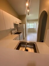 2621 SE 12th Rd, Unit 202 in Homestead, FL - Building Photo - Building Photo