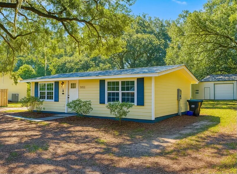 1702 Lafayette St in Beaufort, SC - Building Photo