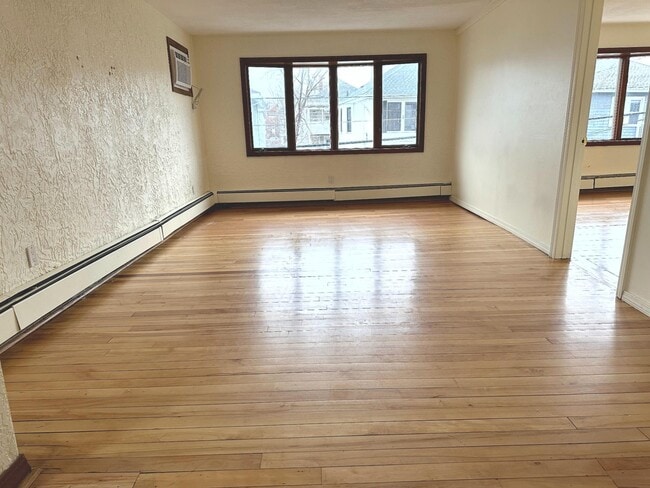 58 Windsor Rd, Unit 2