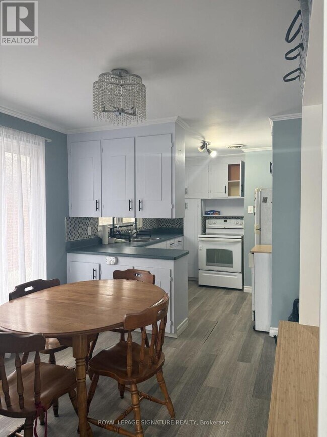 103 Cleta Dr in Toronto, ON - Building Photo - Building Photo