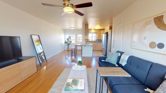 3214 Vancouver Ave in San Diego, CA - Building Photo - Building Photo